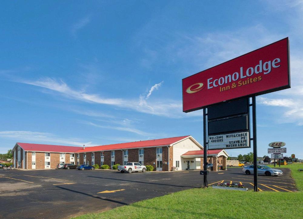 Econo Lodge Inn & Suites Escanaba North